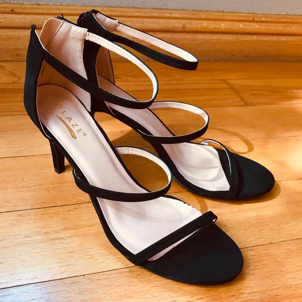 NEW Glaze black strappy heels Size 8.5 - Picture 2 of 5